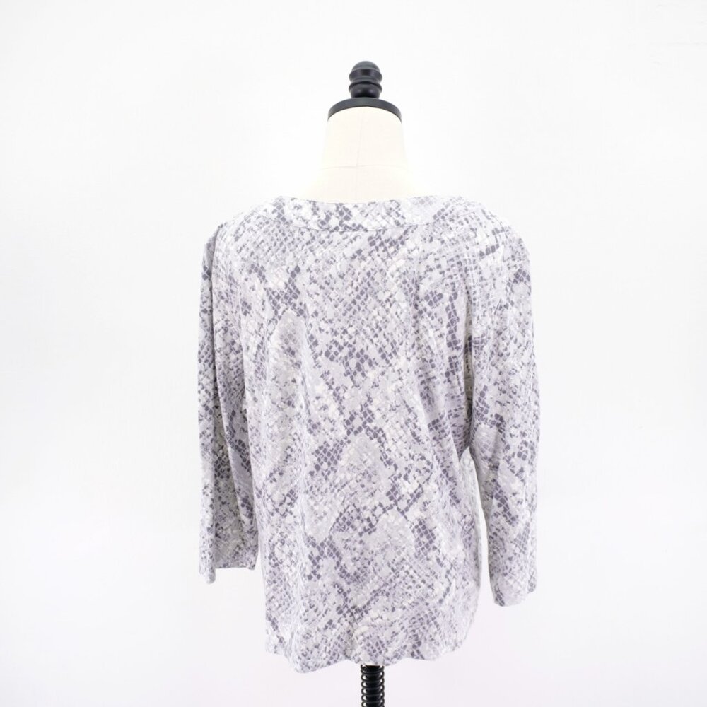 Hearts Of Palm Gray Rhinestone Snakeskin Open Slit Round Neck Blouse Top XL Cott - Picture 5 of 9